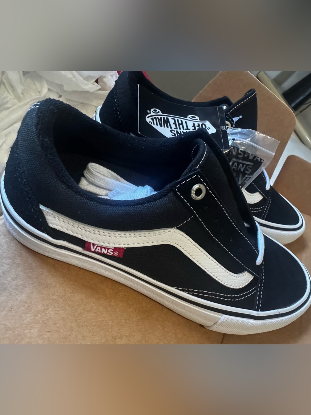 Vans Black and White Low-Top Skate Sneakers
Men-Size7/Women-Size8.5